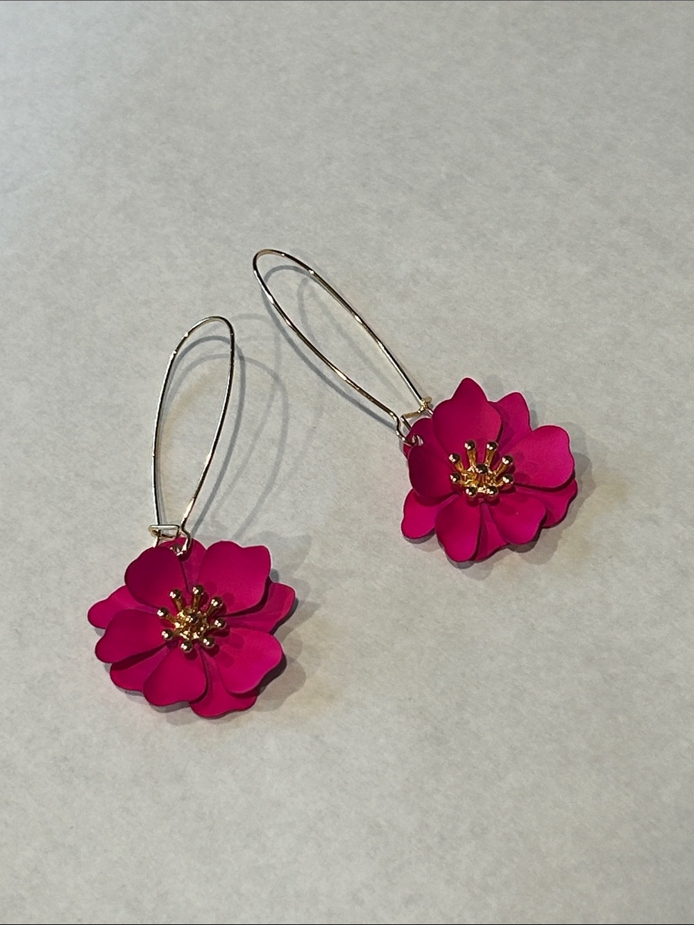 Bundle 2 pairs hot pink / gold flower petal dangle earring new w/out tags set